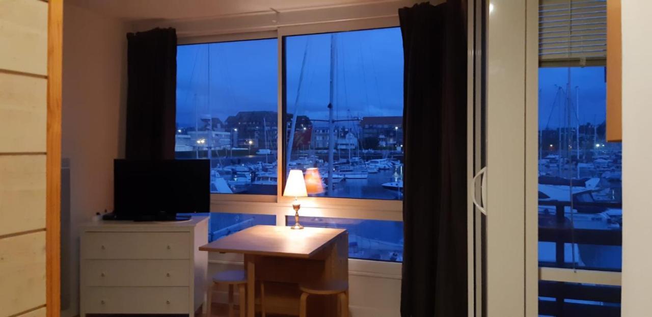 Le Loft-Boat Apartment Deauville Ngoại thất bức ảnh