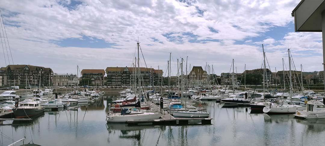 Le Loft-Boat Apartment Deauville Ngoại thất bức ảnh